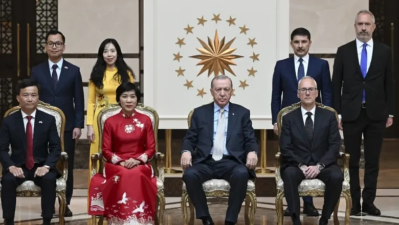 5 ülkenin büyükelçisinden Cumhurbaşkanı Erdoğan’a güven mektubu