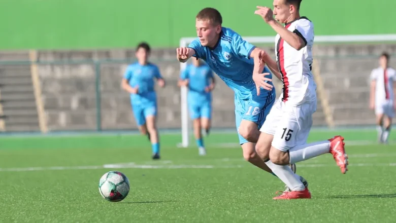 Bursa Gemlik Belediyespor U17 şampiyon oldu