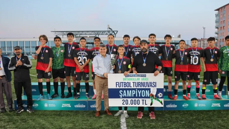 Konya Selçuklu’da ortaokulların futbol heyecanı